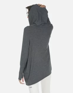 Wilma I'm A Mess 13 Wilma I'm A Mess -dress and personal adornment 1092 HAC 14220 HEB 02