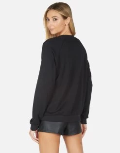 Noleta X Tiger Tongue 6 Noleta X Tiger Tongue -dress and personal adornment 1217 MSF X14104 BLK 02