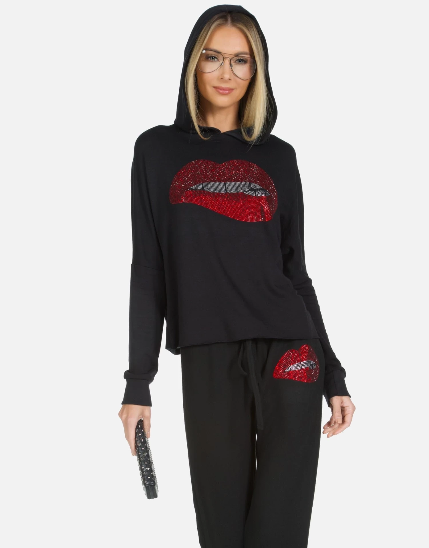 Delilah X Crystal Biting Lip 3 Delilah X Crystal Biting Lip