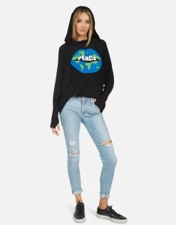 Namiko World Peace Lips -dress and personal adornment 1339 CSM 14022 BLK 09