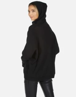 Namiko X Tie Dye Tongue -dress and personal adornment 1339 CSM X13583 BLK 03