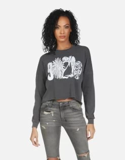 Lee 90210 -dress and personal adornment 1341 CSA 14144 PBK 04