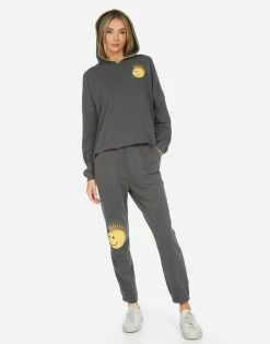 Bernice Punk Happy Eye -dress and personal adornment 1452 CSA 24347 PBK 02