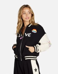 Taissa #1 Love Rainbow Lip -dress and personal adornment 1546 CSA 15065 BLKBN 02