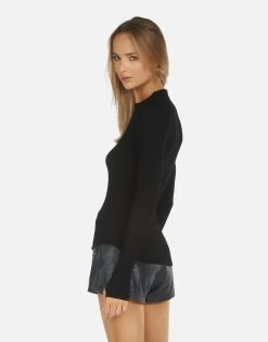 McKinley X NY Hand Elements -dress and personal adornment 2158 THR X14122 BLK 03