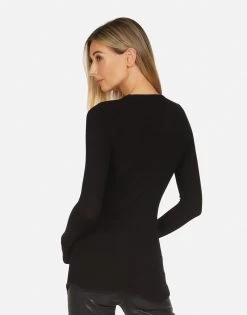 McKinley X If I Roar 7 McKinley X If I Roar -dress and personal adornment 2158 THR X14871 BLK 03