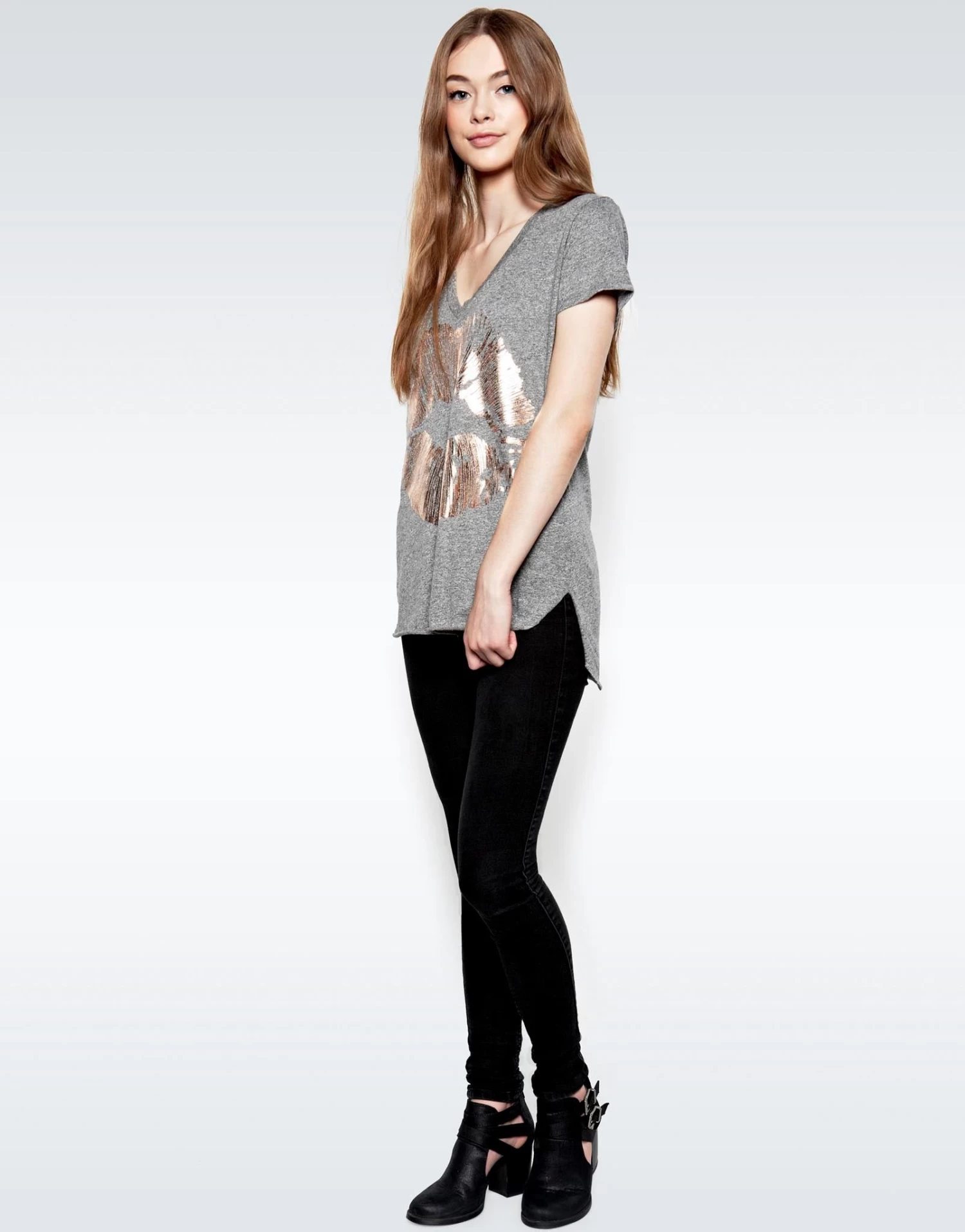 Emmalyn Rose Gold Foil Lip 4 Emmalyn Rose Gold Foil Lip - Image 2