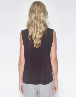 Kel Shark -dress and personal adornment 2190 TNC 11935 BLK back