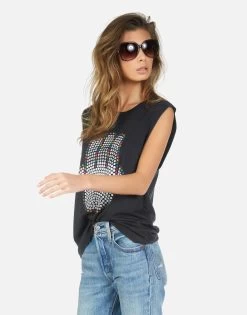 Kel Hamsa Elements 21 Kel Hamsa Elements -dress and personal adornment 2190 TNC 14174 ONX 07