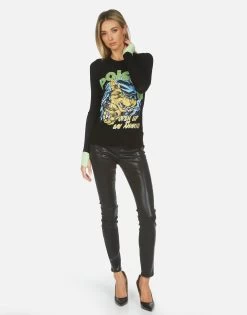 Zelda Poison Cat -dress and personal adornment 2303 THR 14299 BKSG 02