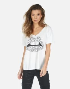 Elara Skull Lip 14 Elara Skull Lip -dress and personal adornment 2319 TNC 14179 WHT 04