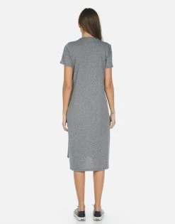 Genesis Rainbow Lightning Eye -dress and personal adornment 3064 VPR 14238 HEG 04