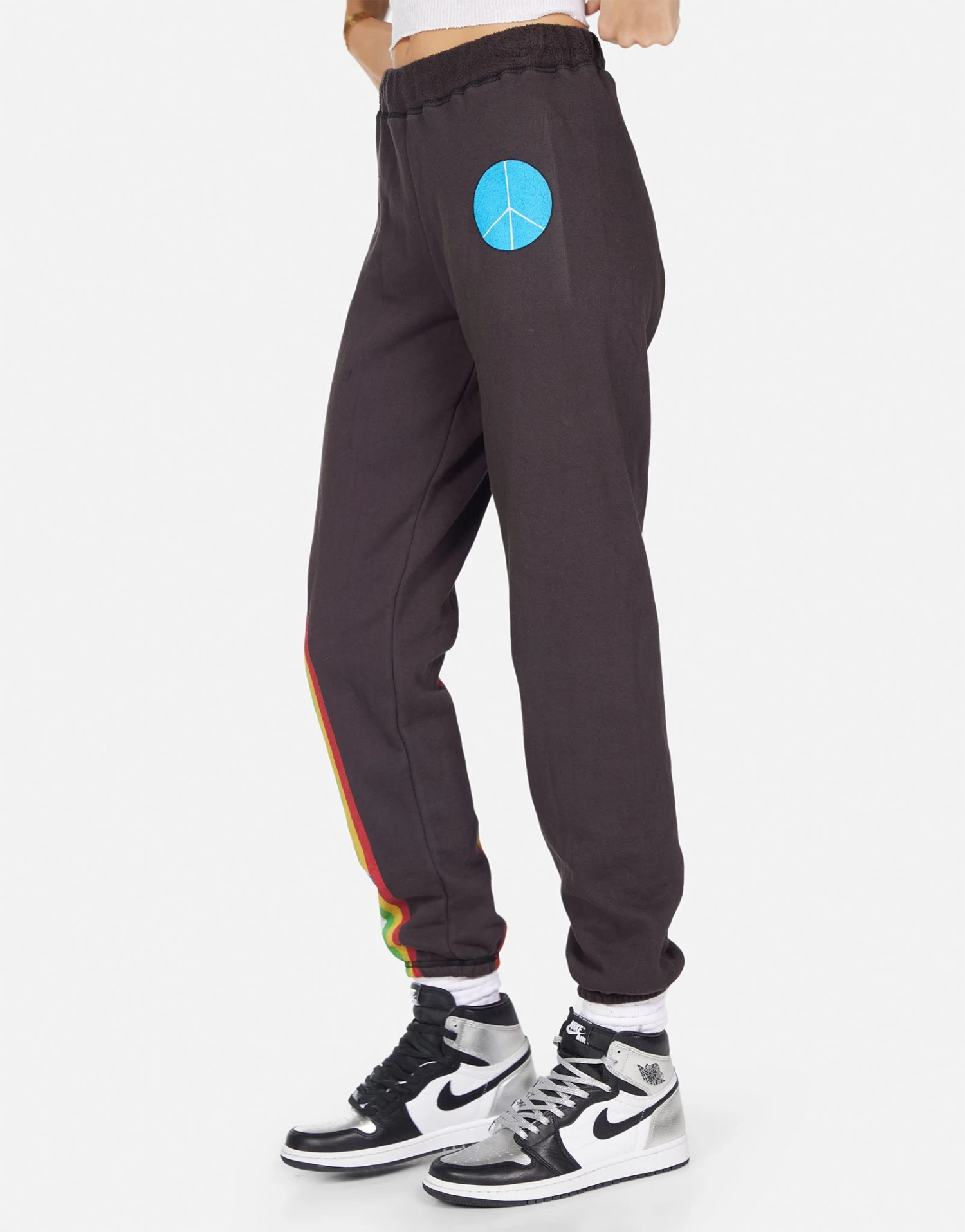 Gia Peace Ray 5 Gia Peace Ray - Image 3