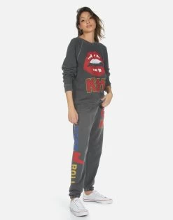 Tanzy Kiss Lip 27 Tanzy Kiss Lip -dress and personal adornment 4031 FTL 14198 PBK 10