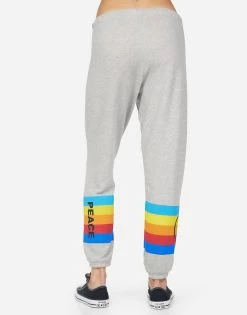 Alana Peace Rays 11 Alana Peace Rays -dress and personal adornment 4035 FTG 34665 HEG 04