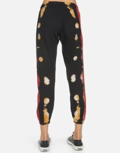 Alana Tiger Tongue -dress and personal adornment 4035 FTL 14108 FSTP 11