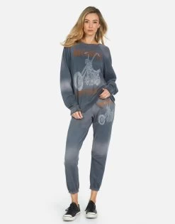 Alana Moshi Ride -dress and personal adornment 4035 FTL 14271 FDGPHT 04