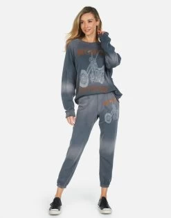 Alana Moshi Ride -dress and personal adornment 4035 FTL 14271 FDGPHT 06