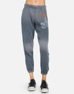 Alana Moshi Ride -dress and personal adornment 4035 FTL 14271 FDGPHT 09