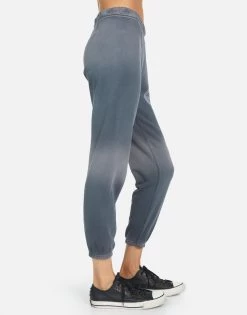 Alana Moshi Ride -dress and personal adornment 4035 FTL 14271 FDGPHT 11