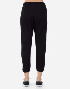 Alana Splatter Kiss -dress and personal adornment 4035 FTL 14609 BLK 03