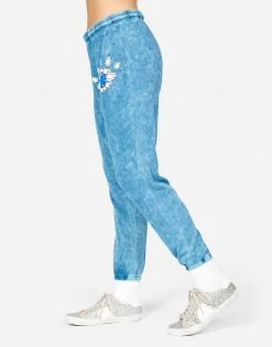 Alana Diamond Eye -dress and personal adornment 4035 FTL 14755 OCNAA 02