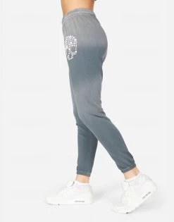 Alana Happy Skulls -dress and personal adornment 4035 FTL 14762 FDGPHT 02