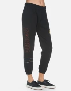 Alana Bowie 1973 Tour -dress and personal adornment 4035 FTL 34195 BLK 03