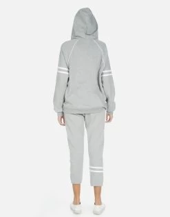 Alana Moshi Eagle -dress and personal adornment 4035 GSA 14219 HEG 13