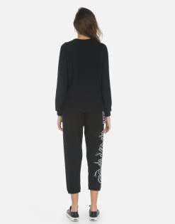 Alana I'm A Mess 29 Alana I'm A Mess -dress and personal adornment 4035 HAC 34221 BLK 14