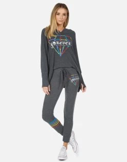 Kizzy Bone Diamond -dress and personal adornment 4056 HAC 13926 HEB 07