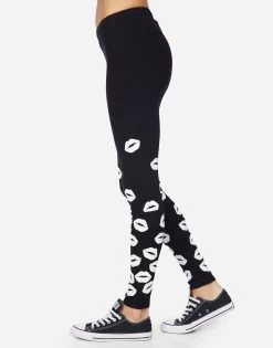 Shae White Foil Scattered Lips -dress and personal adornment 4064 HAC 34661 BLK 04