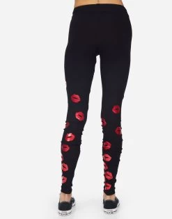 Shae Red Foil Scattered Lips -dress and personal adornment 4064 HAC 34662 BLK 04