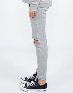 Sherri Lipstick Mouth 8 Sherri Lipstick Mouth -dress and personal adornment 4065 HGC 12107 HEG side