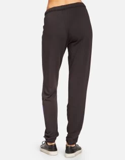 Brynn Graffiti Love 10 Brynn Graffiti Love -dress and personal adornment 4092 FTL 34549 ONX 06