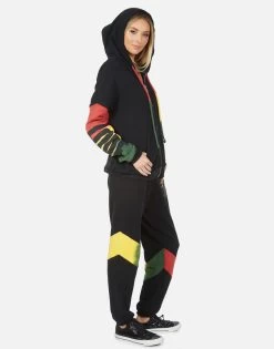 Ophelia Rasta Lion -dress and personal adornment 4116 CSA 13948 BRST 11