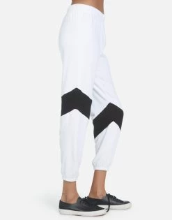 Ophelia 90210 -dress and personal adornment 4116 CSA 14144 WBK 05