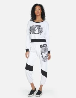 Ophelia 90210 -dress and personal adornment 4116 CSA 14144 WBK 06