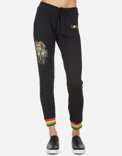 Valencia Rasta Lion 18 Valencia Rasta Lion -dress and personal adornment 4121 MSF 13949 BLK 03