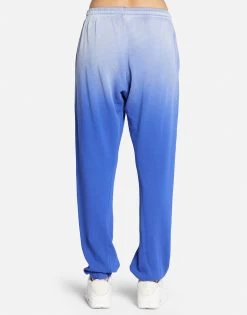 Chantria Wild Wolf -dress and personal adornment 4155 FTL 14972 ROYOMB 03