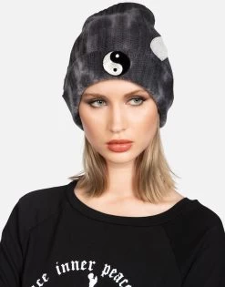 Blix Happy Peace Love -dress and personal adornment lauren moshi happy peace love patches cashmere beanie 9073 CSM 1P132 SMKCLD 01