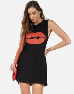 Deanna Lightning Lip